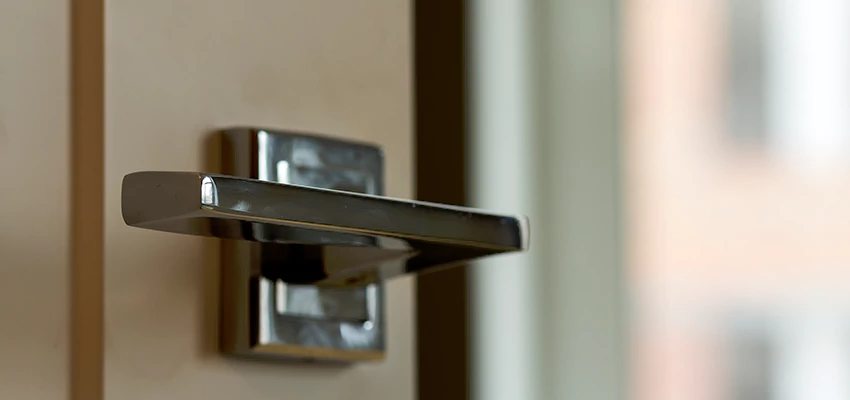 Door Lever Knob Repair in Mundelein, Illinois