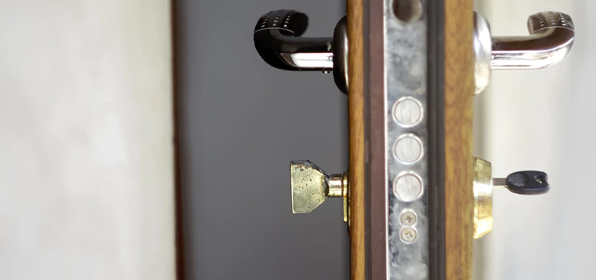 Holiday Emergency Locksmith in Mundelein, Illinois