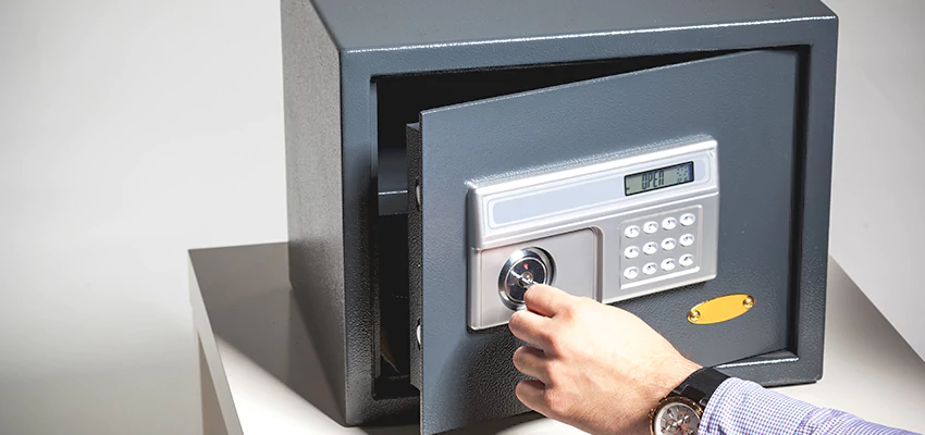 Jewelry Safe Unlocking Service in Mundelein, Illinois