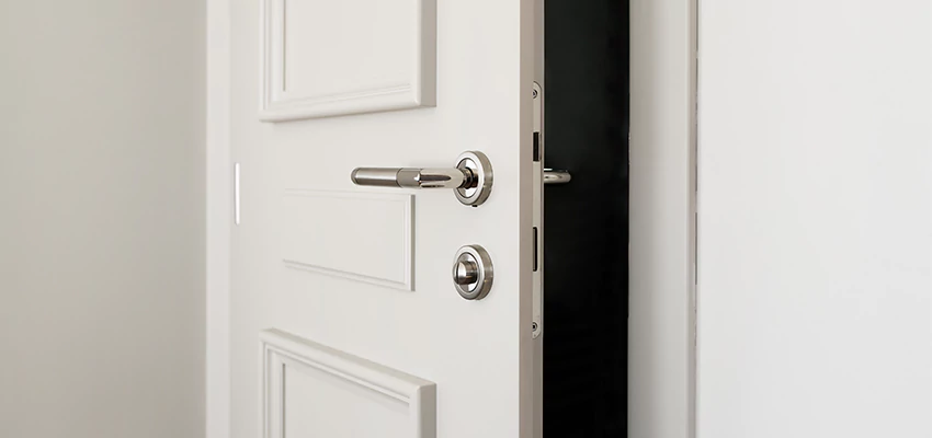 Folding Bathroom Door With Lock Solutions in Mundelein, IL